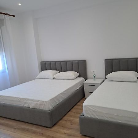 Erdis Home Nr 1 Tirana Kültér fotó
